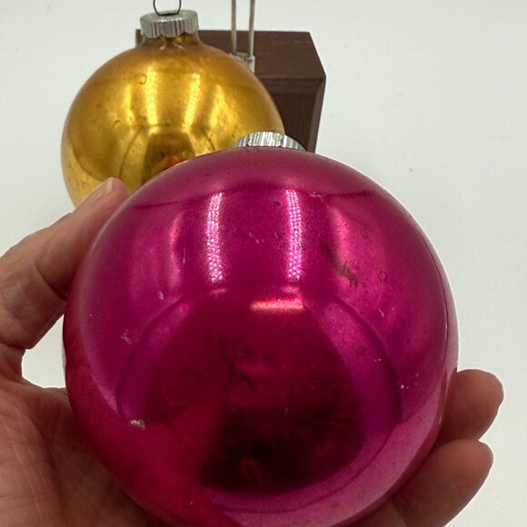 2 Vintage Shiny Brite Glass Christmas Ornaments Red and Gold 3" - Picture 13 of 16